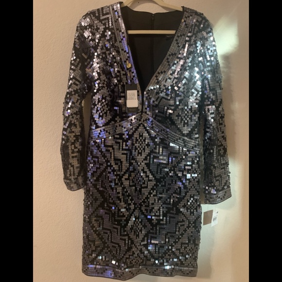 ❌SOLD❌ Tadashi Shoji Geometricaly Sequined Illusion Dress Size 14 - Picture 5 of 11